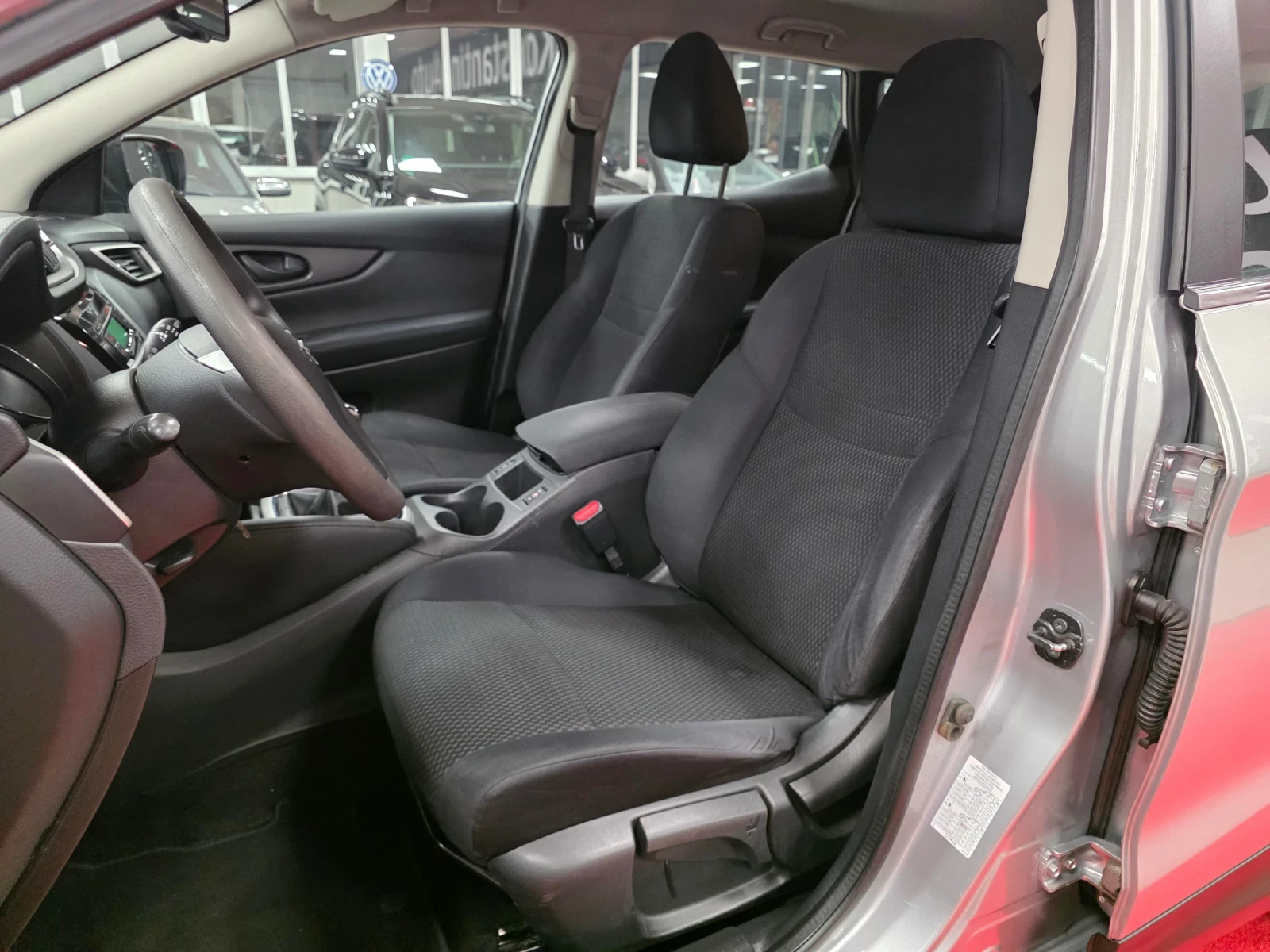 Nissan Qashqai 1.2 DIG-T | 6M, снимка 8 - Автомобили и джипове - 55431291