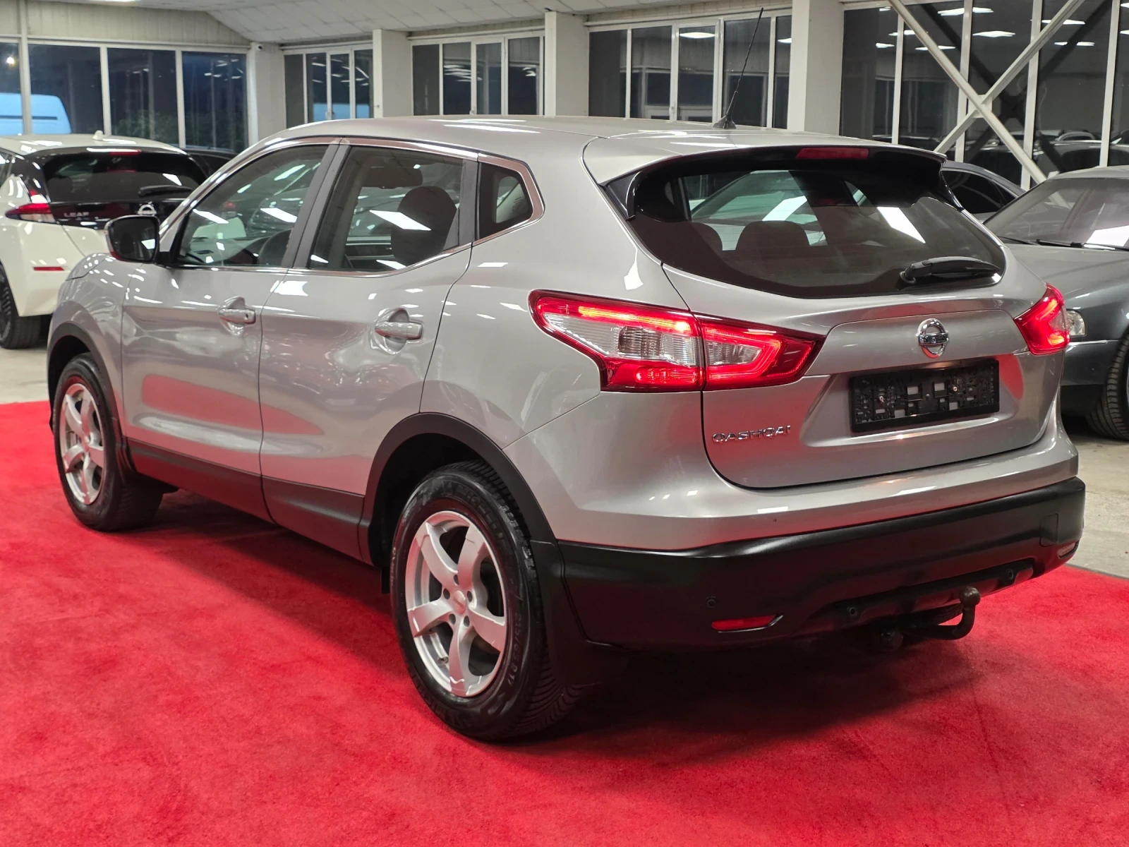 Nissan Qashqai 1.2 DIG-T | 6M, снимка 6 - Автомобили и джипове - 55431291