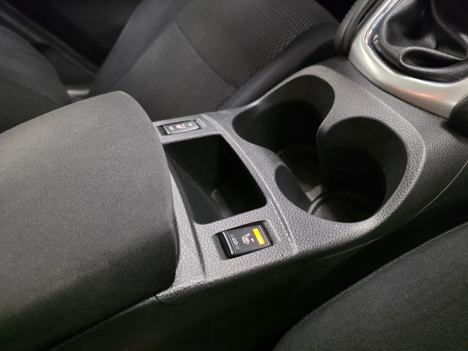 Nissan Qashqai 1.2 DIG-T | 6M, снимка 13 - Автомобили и джипове - 55431291