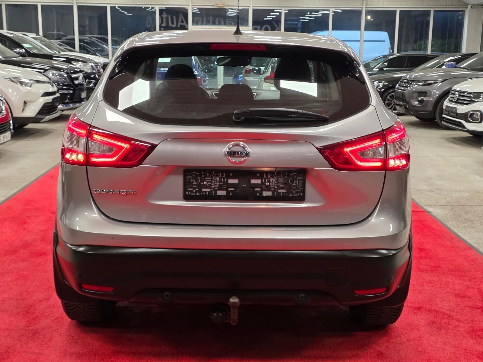 Nissan Qashqai 1.2 DIG-T | 6M, снимка 4 - Автомобили и джипове - 55431291