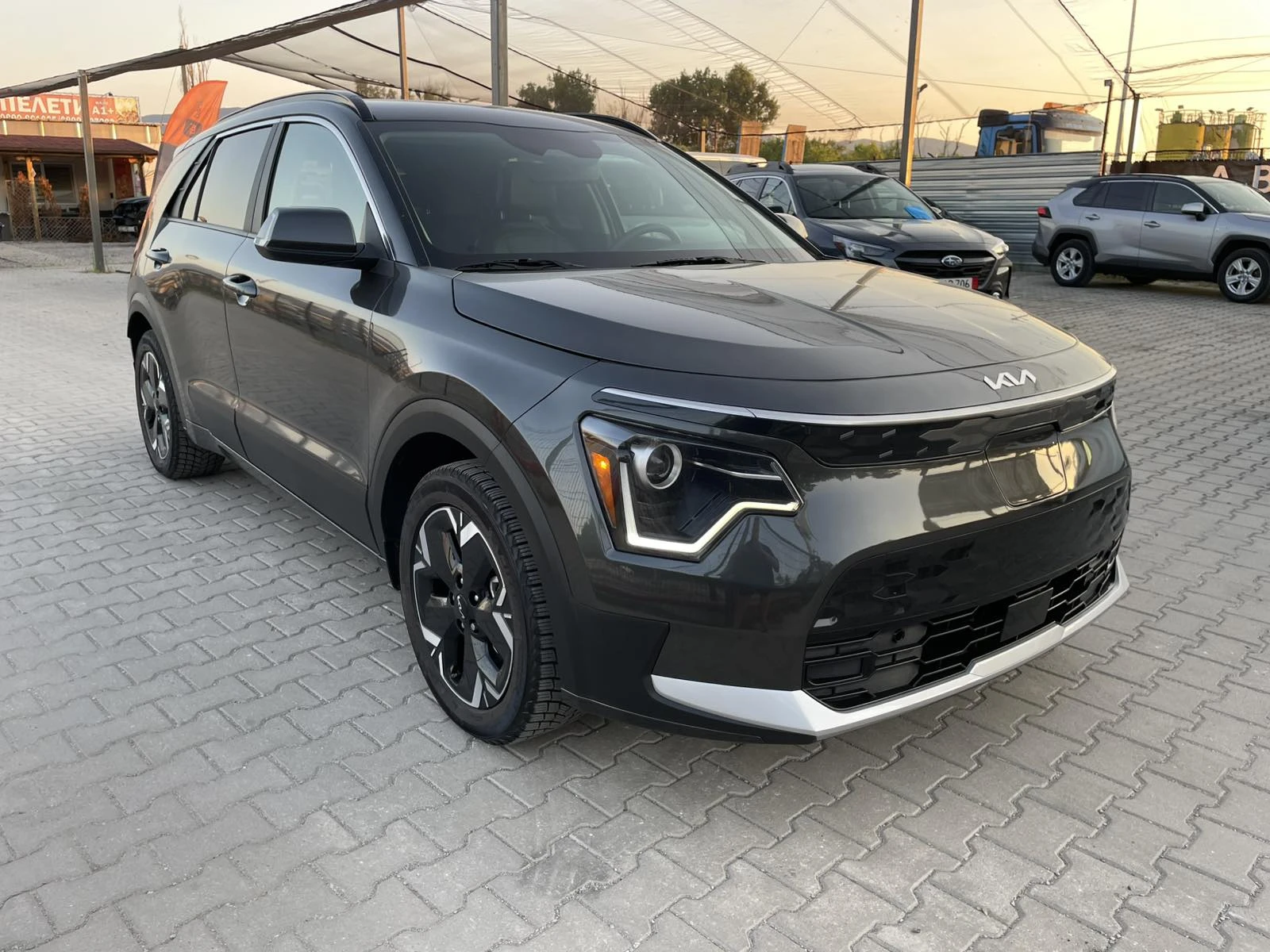 Kia Niro 64 kWh 100% SoH, снимка 2 - Автомобили и джипове - 55565944
