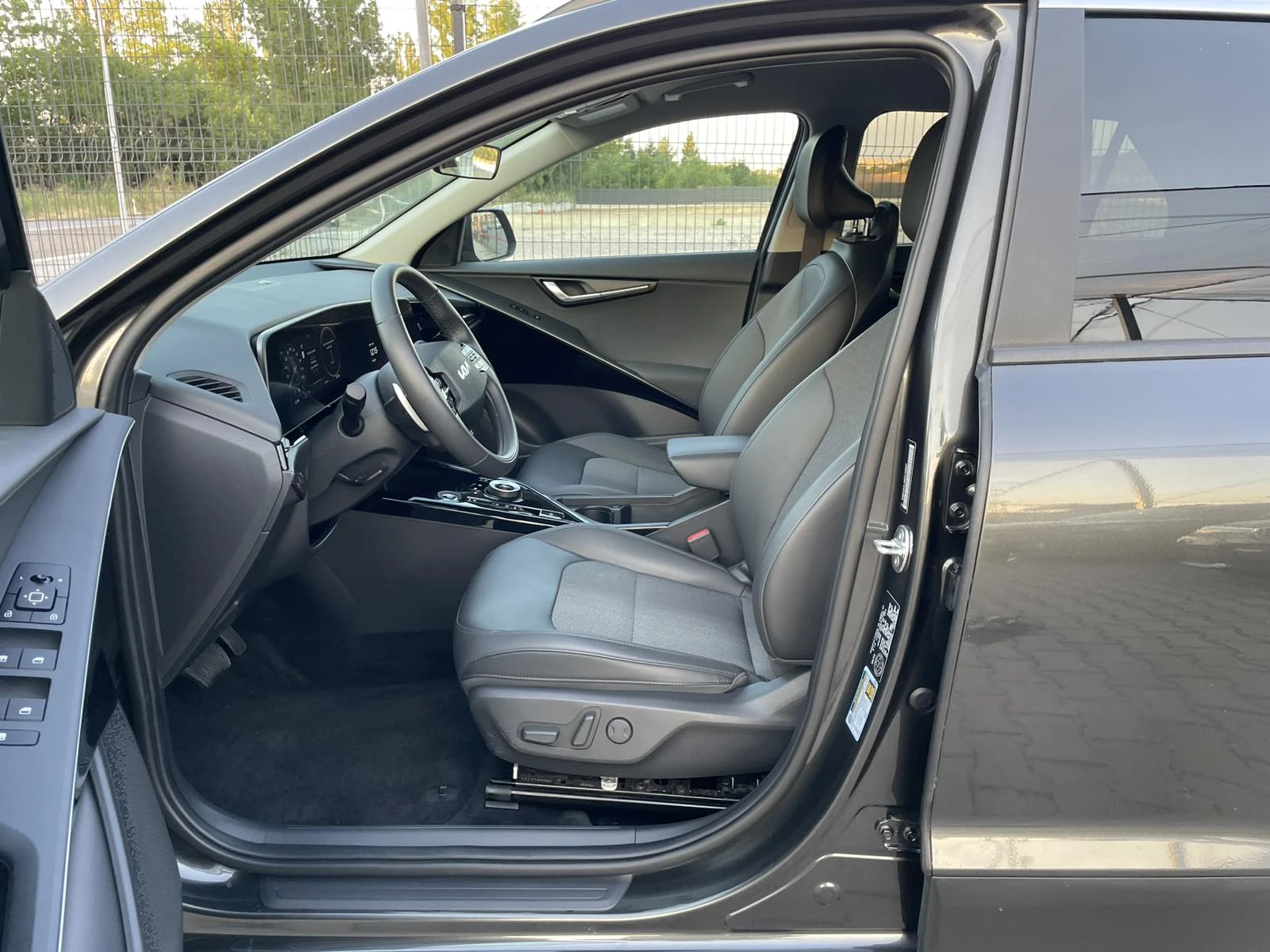 Kia Niro 64 kWh 100% SoH, снимка 7 - Автомобили и джипове - 55565944