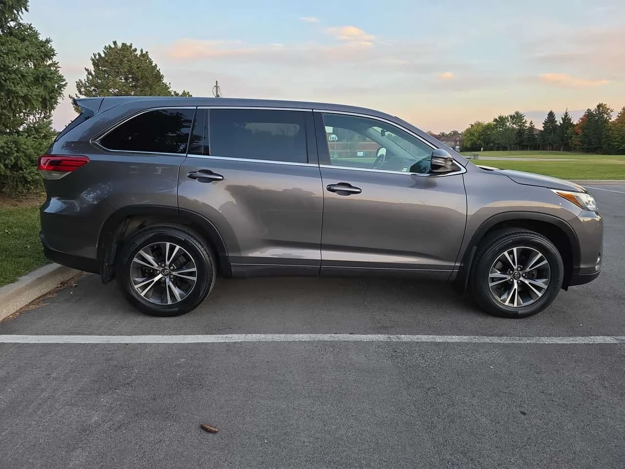 Toyota Highlander  LE / CARFAX / ���������� / ���� �� �������� | Mobile.bg � ����������� 4