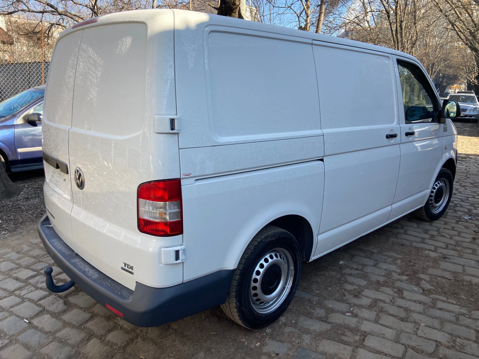 VW Transporter T5 - 2.0TDi - изображение 4