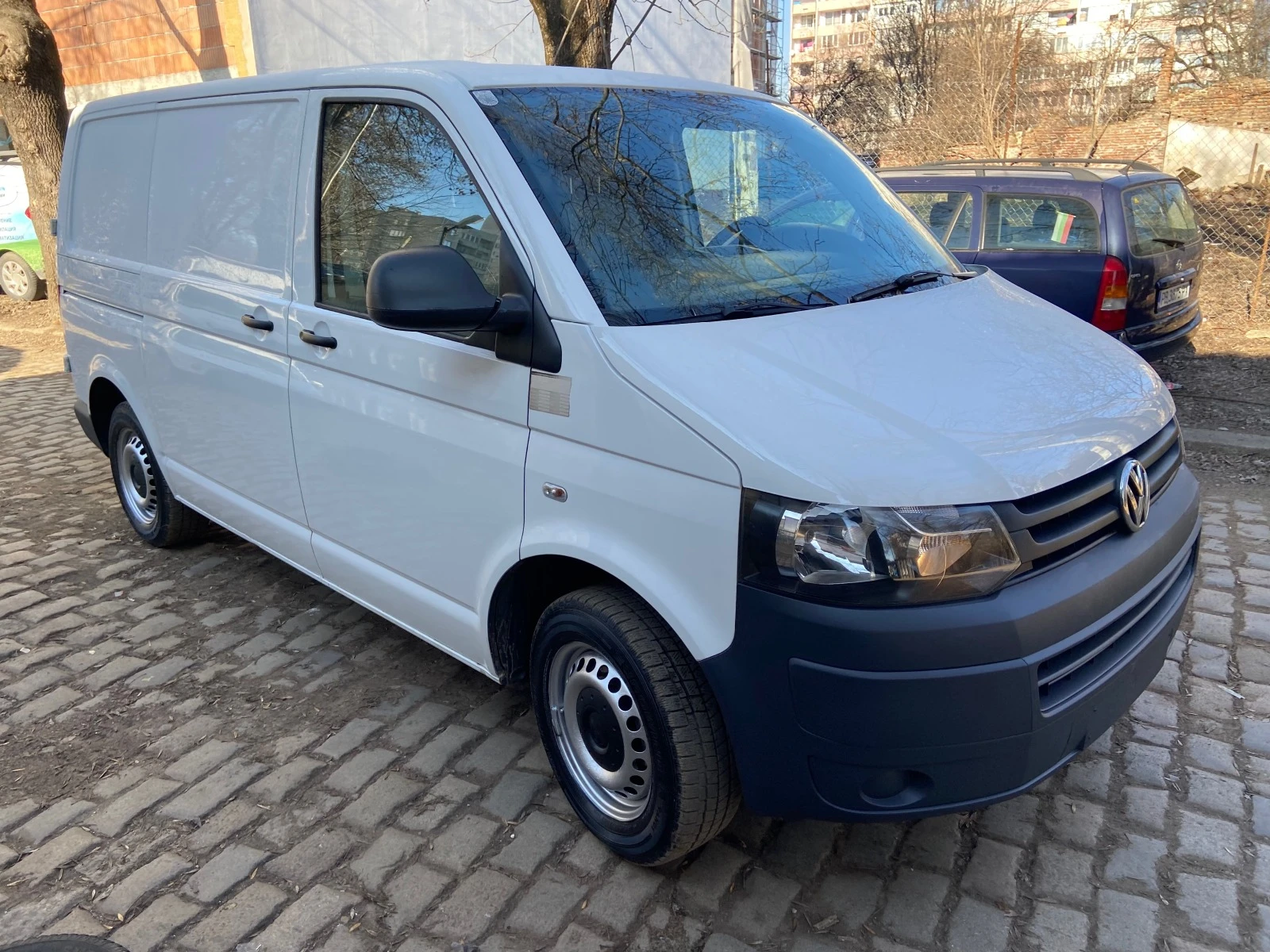 VW Transporter T5 - 2.0TDi - изображение 3