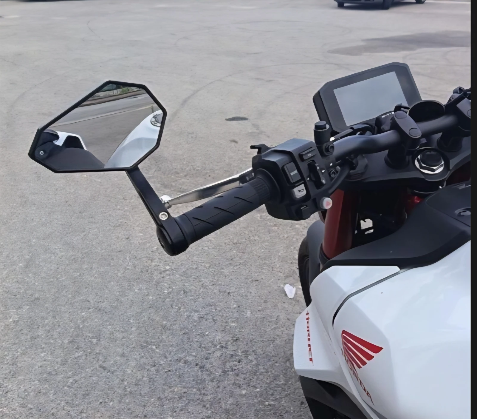 Honda Hornet 750 2024, снимка 4 - Мотоциклети и мототехника - 53941710