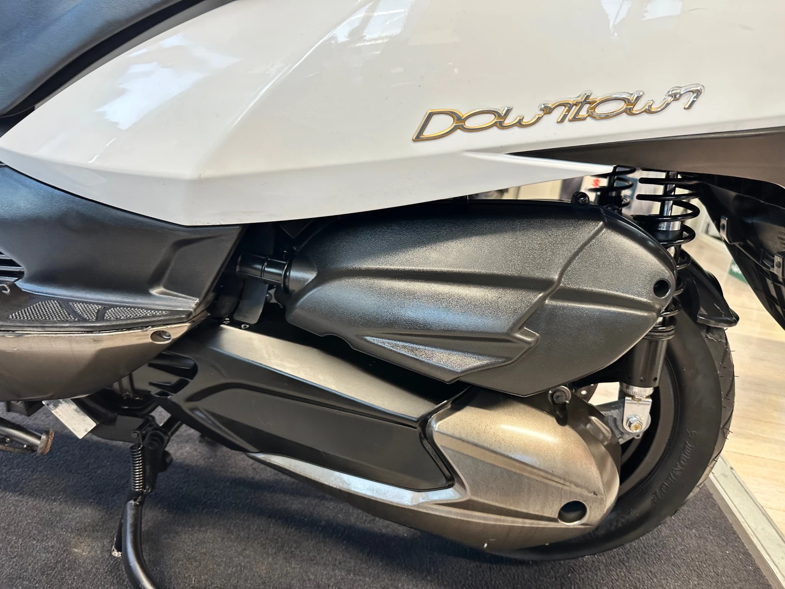 Kymco Downtown 200i 04.2011г., снимка 12 - Мотоциклети и мототехника - 56637607