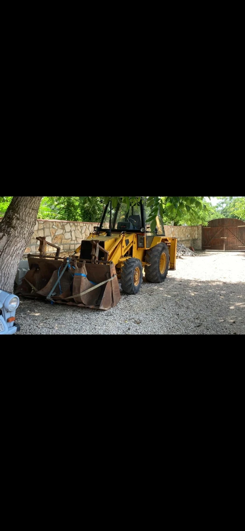 Багер JCB