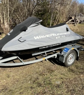      Yamaha Waverunner Ex Deluxe