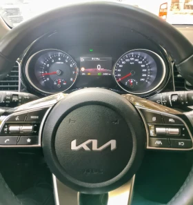 Kia Ceed 1.5 T Executive, снимка 7