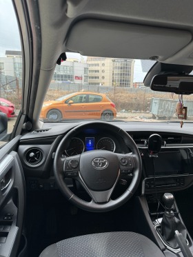 Toyota Corolla, снимка 8 - Автомобили и джипове - 44679446