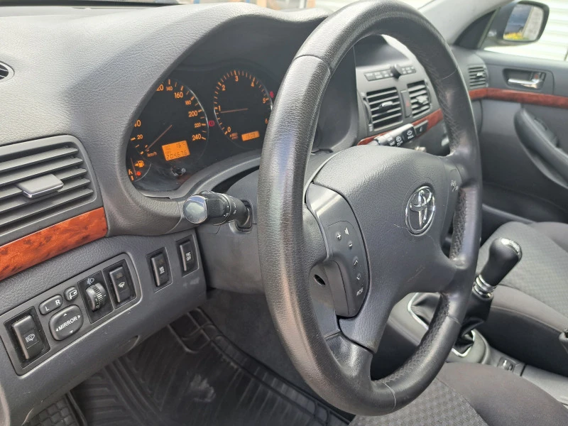 Toyota Avensis 2.0 D4D 116 к.с., снимка 7 - Автомобили и джипове - 45556346