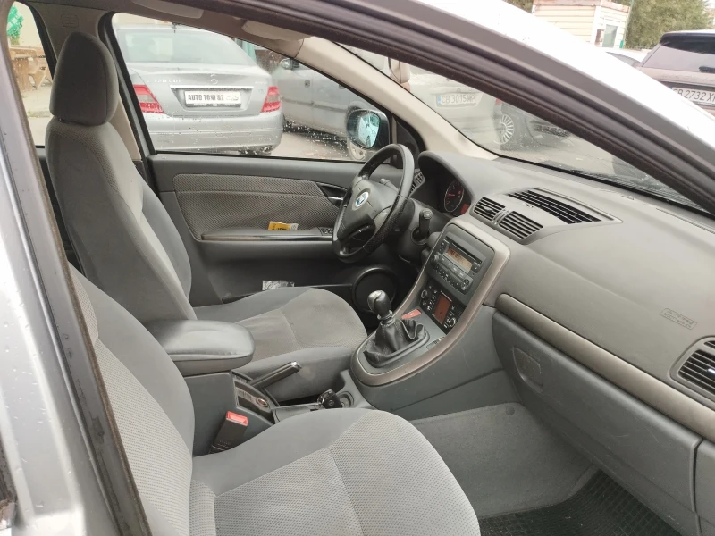 Fiat Croma 1.9 JTD, снимка 12 - Автомобили и джипове - 47583815