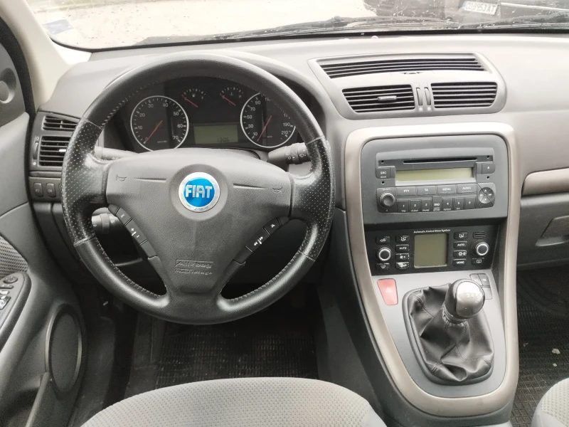 Fiat Croma 1.9 JTD, снимка 16 - Автомобили и джипове - 47583815