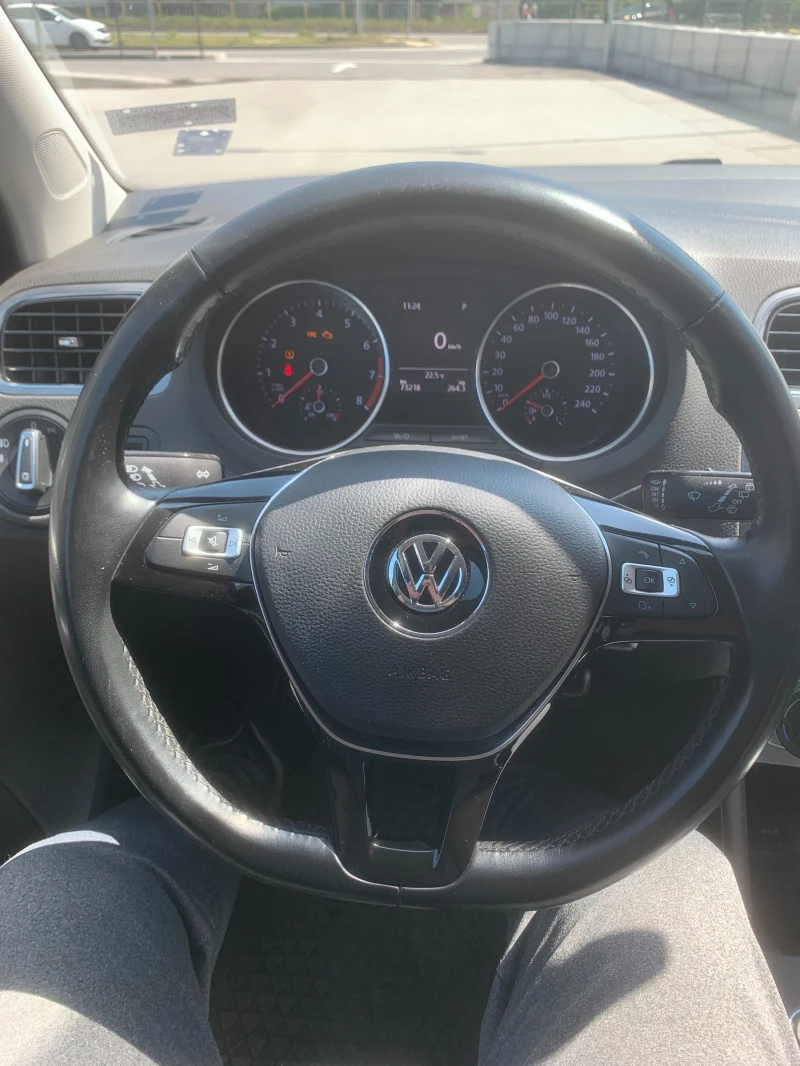 VW Polo, снимка 17 - Автомобили и джипове - 48863109