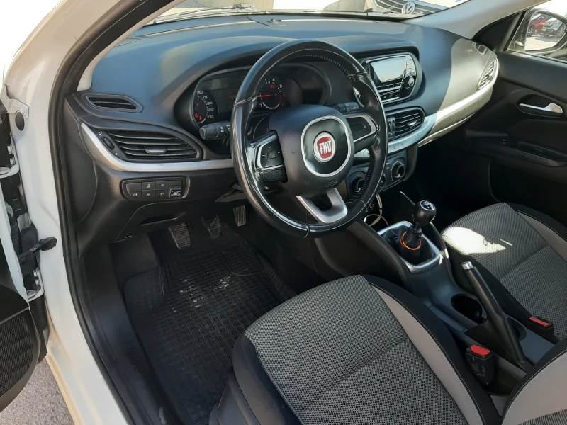 Fiat Tipo 1.4i ГАЗ-БЕНЗИН , снимка 9 - Автомобили и джипове - 52140628