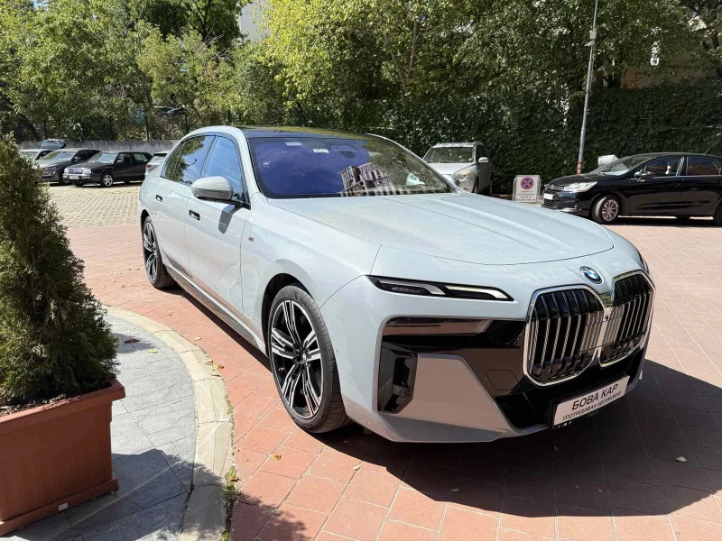 BMW 750 e xDrive, снимка 3 - Автомобили и джипове - 51668049