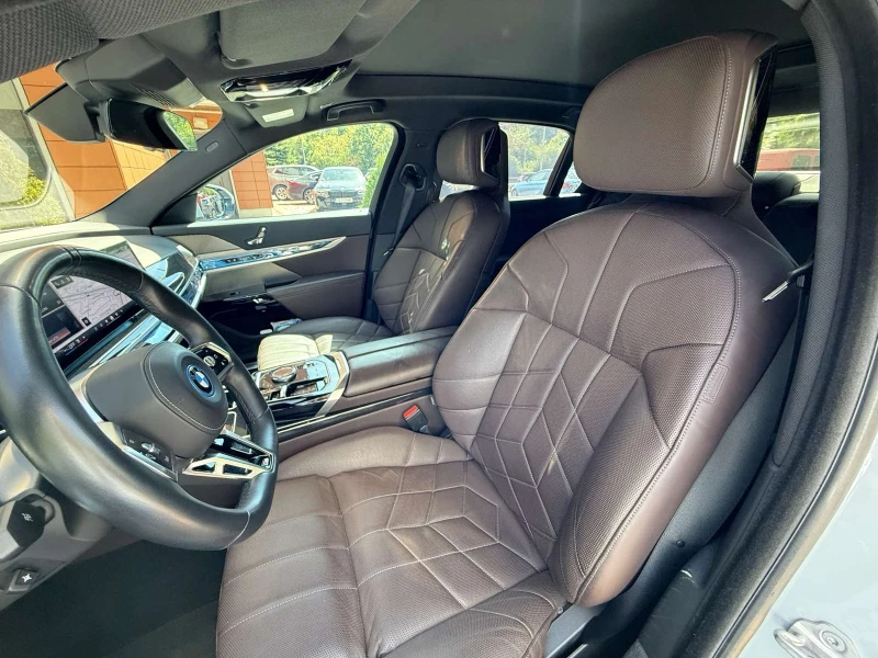 BMW 750 e xDrive, снимка 9 - Автомобили и джипове - 51668049