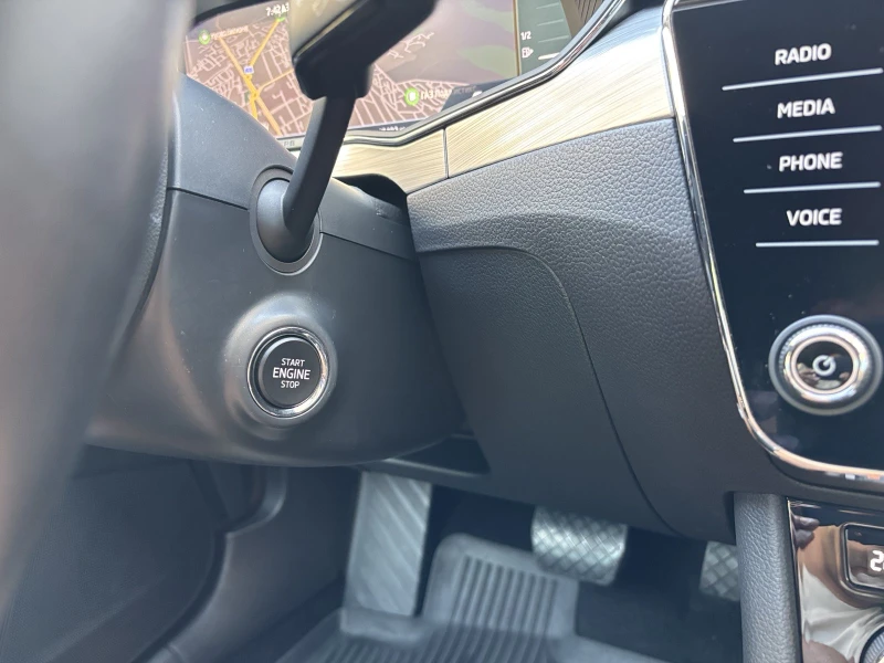 Skoda Superb 2.0TDI , снимка 14 - Автомобили и джипове - 52252380