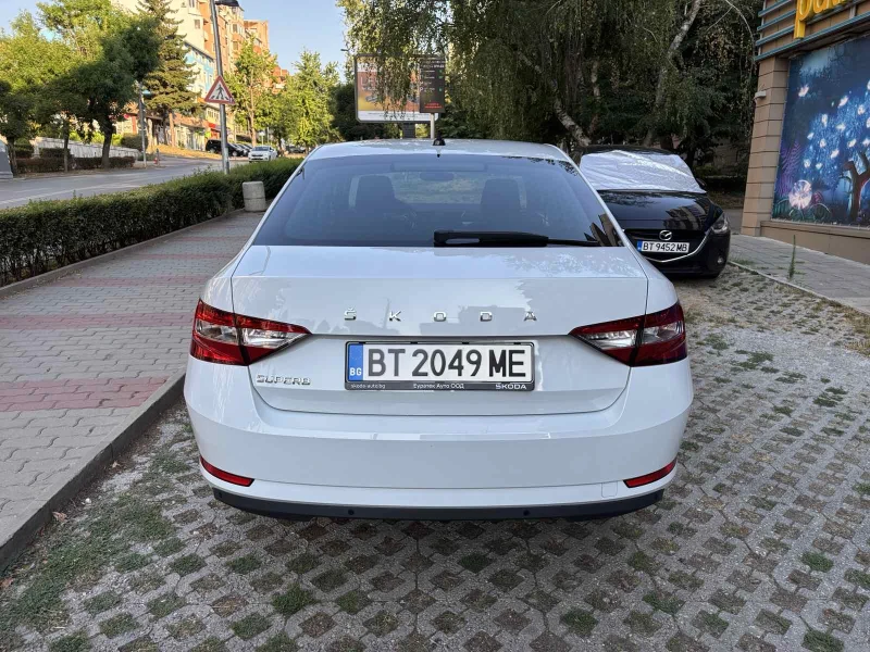 Skoda Superb 2.0TDI , снимка 5 - Автомобили и джипове - 52252380