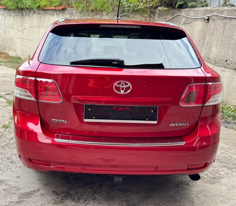 Toyota Avensis 2.2 D-4D TEC-Edition, снимка 3 - Автомобили и джипове - 51908170