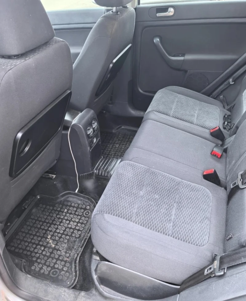 VW Golf Plus 1.6 TDI, снимка 7 - Автомобили и джипове - 52641281