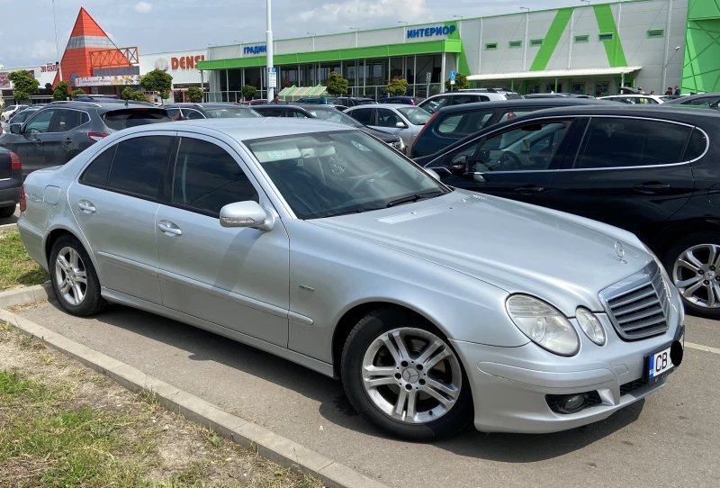 Mercedes-Benz E 200 NGT, снимка 4 - Автомобили и джипове - 52449526