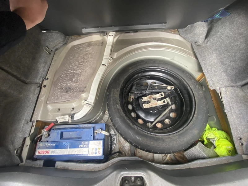 Volvo S60 D5 2.4, снимка 17 - Автомобили и джипове - 53278110