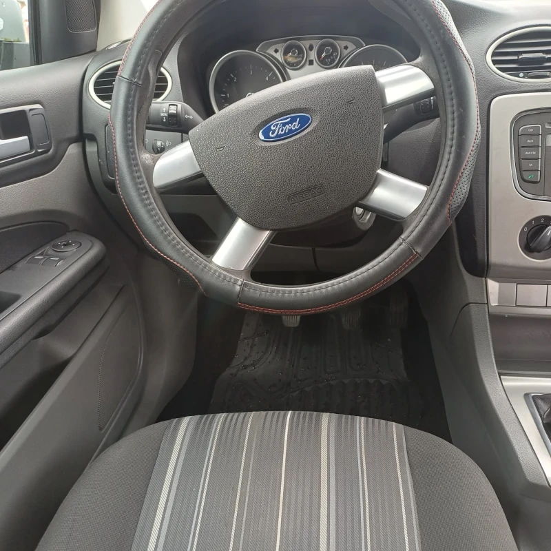 Ford Focus, снимка 10 - Автомобили и джипове - 53386654