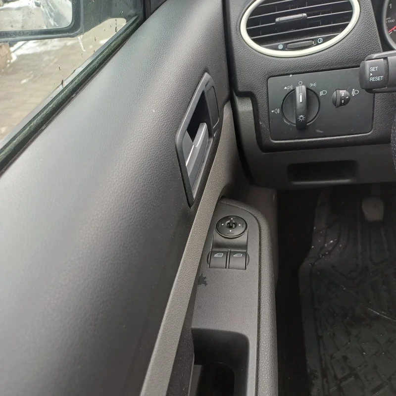 Ford Focus, снимка 11 - Автомобили и джипове - 53386654