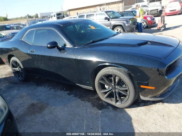 Dodge Challenger 2016 DODGE CHALLENGER SXT PLUS, снимка 3 - Автомобили и джипове - 48180813