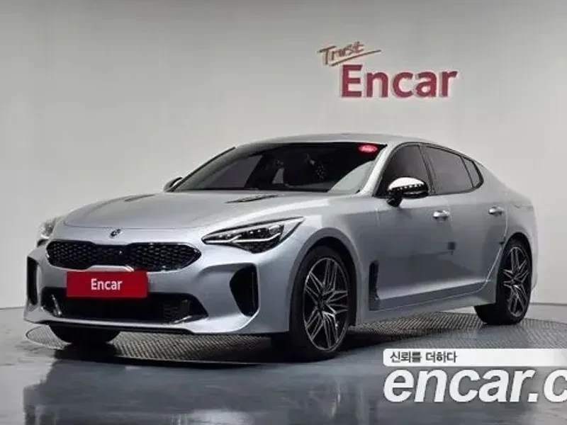 Kia Stinger 3.3 Turbo Awd Gt, снимка 2 - Автомобили и джипове - 55278976