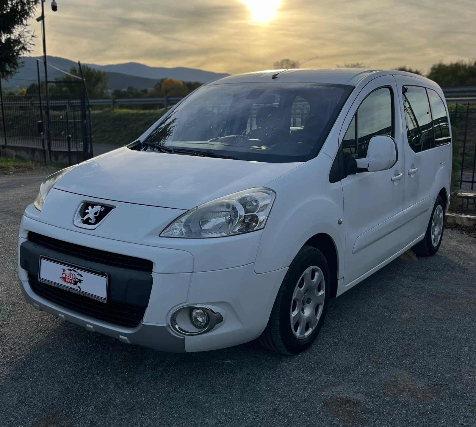 Peugeot Partner 1.6 HDI* TEPPE* КЛИМАТРОНИК - изображение 2