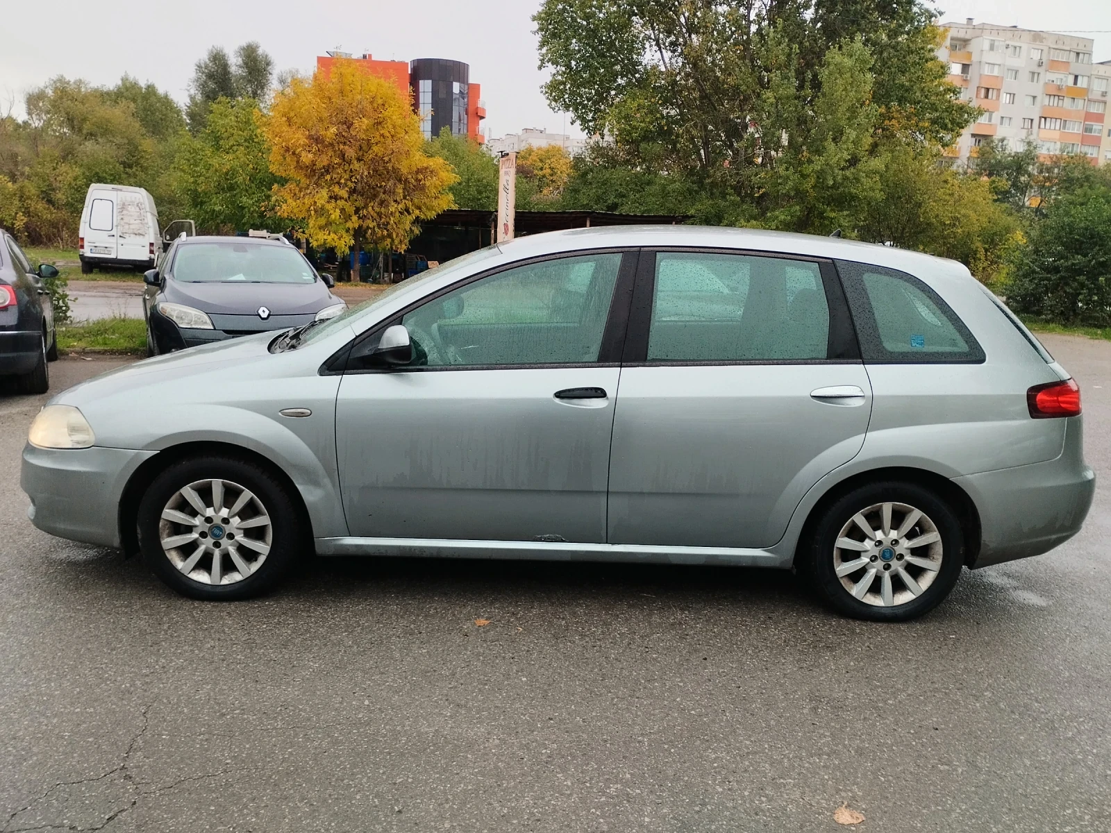 Fiat Croma 1.9 JTD - изображение 10