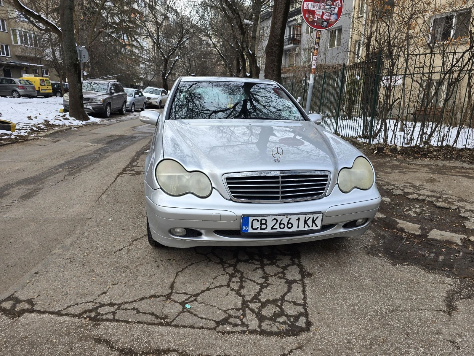 Mercedes-Benz C 220 Супер запазен - изображение 2