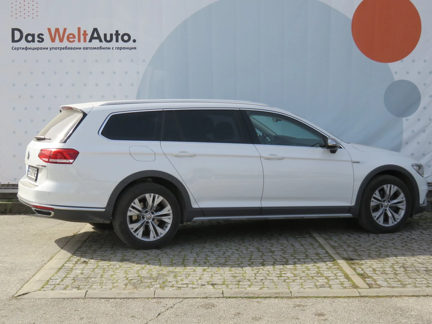VW Passat 2.0TDI BMT 4MOTION - изображение 2