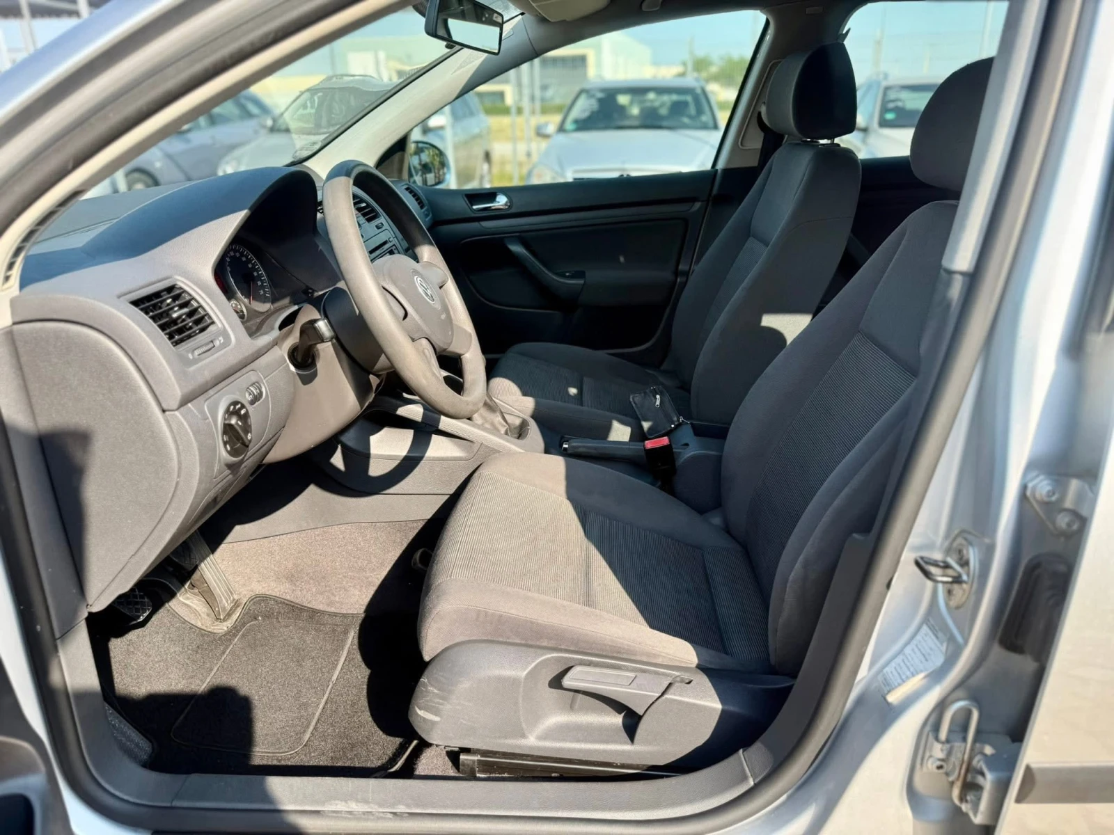 VW Golf 1.4  - изображение 9