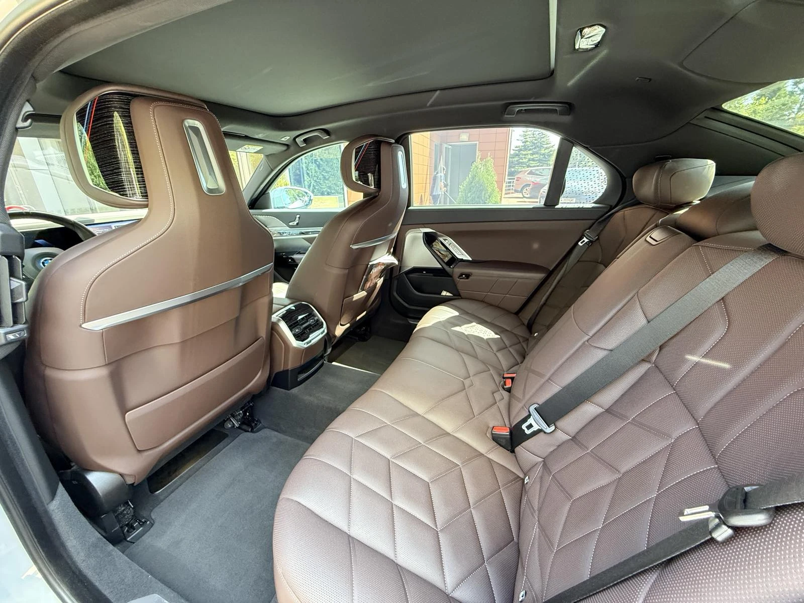 BMW 750 e xDrive | Mobile.bg   11