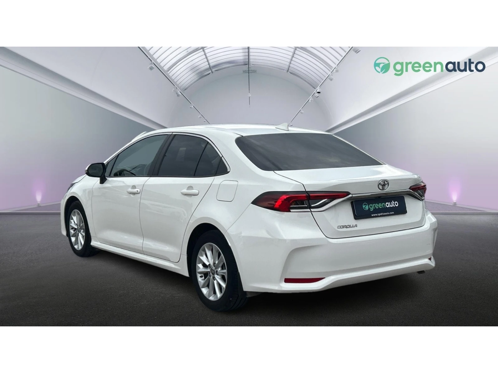 Toyota Corolla 1.5i A/T, Месечна вноска от 388 лв. - изображение 2