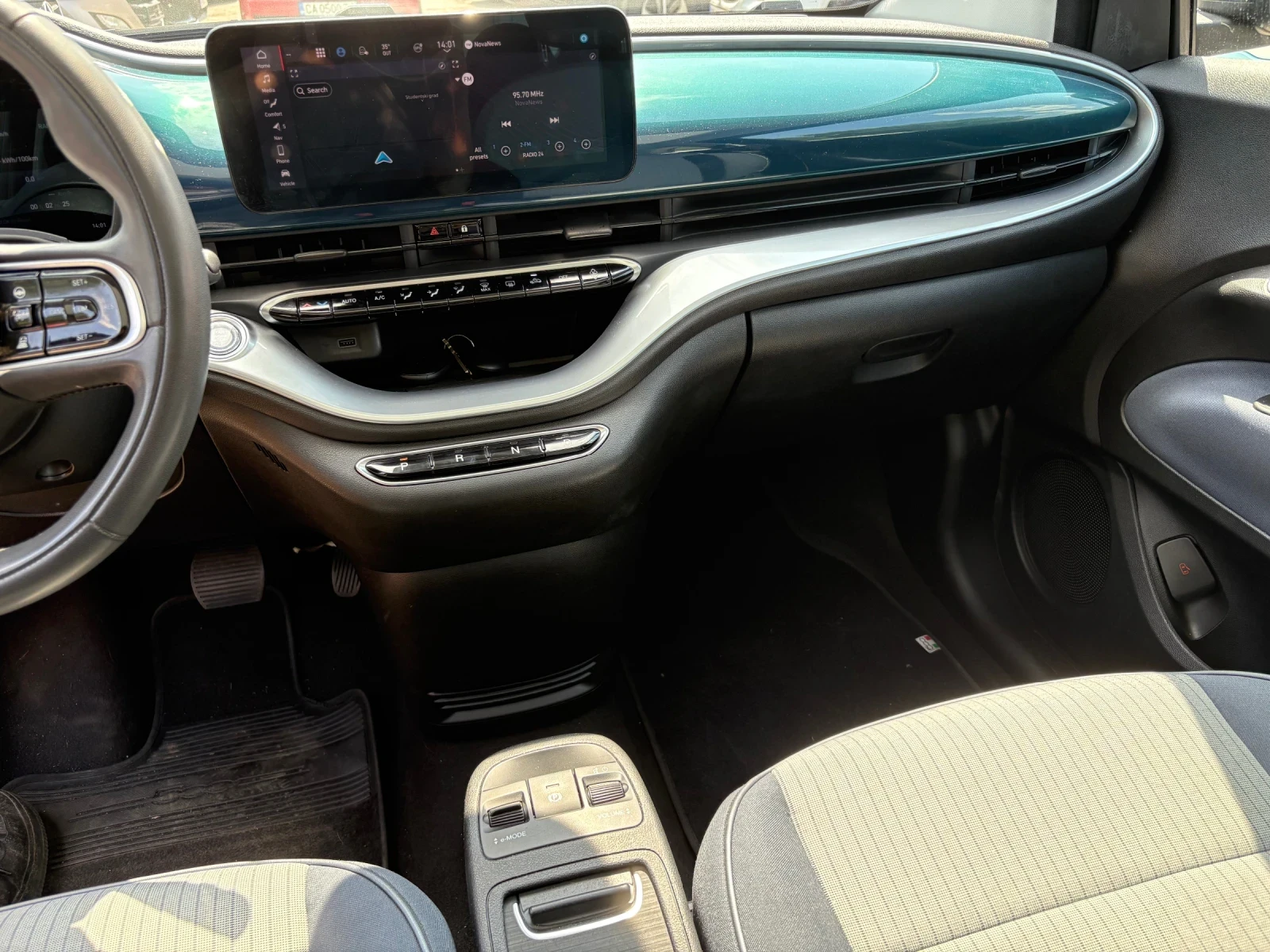 Fiat 500e ICON 42 KWh - изображение 10