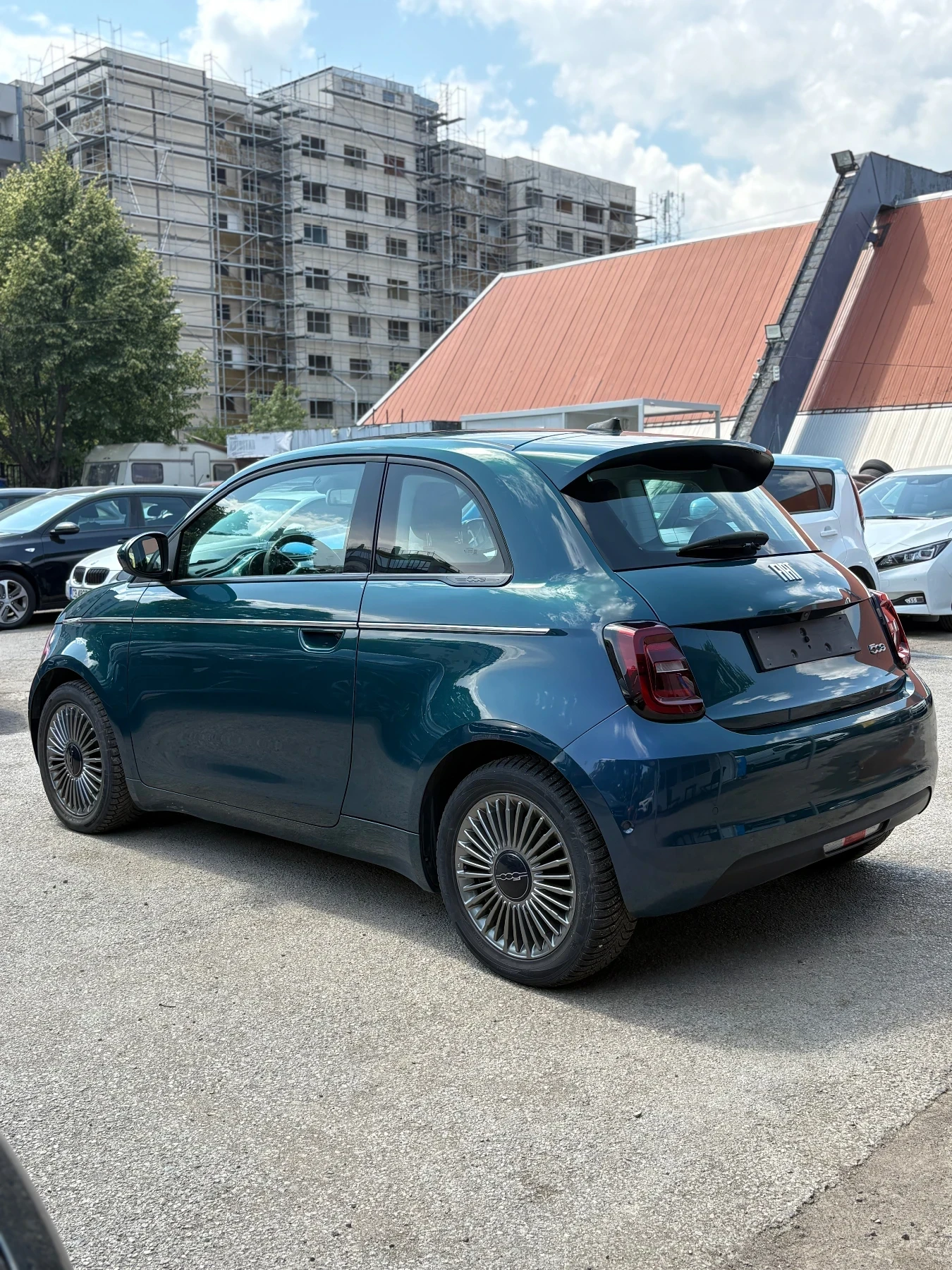 Fiat 500e ICON 42 KWh - изображение 5