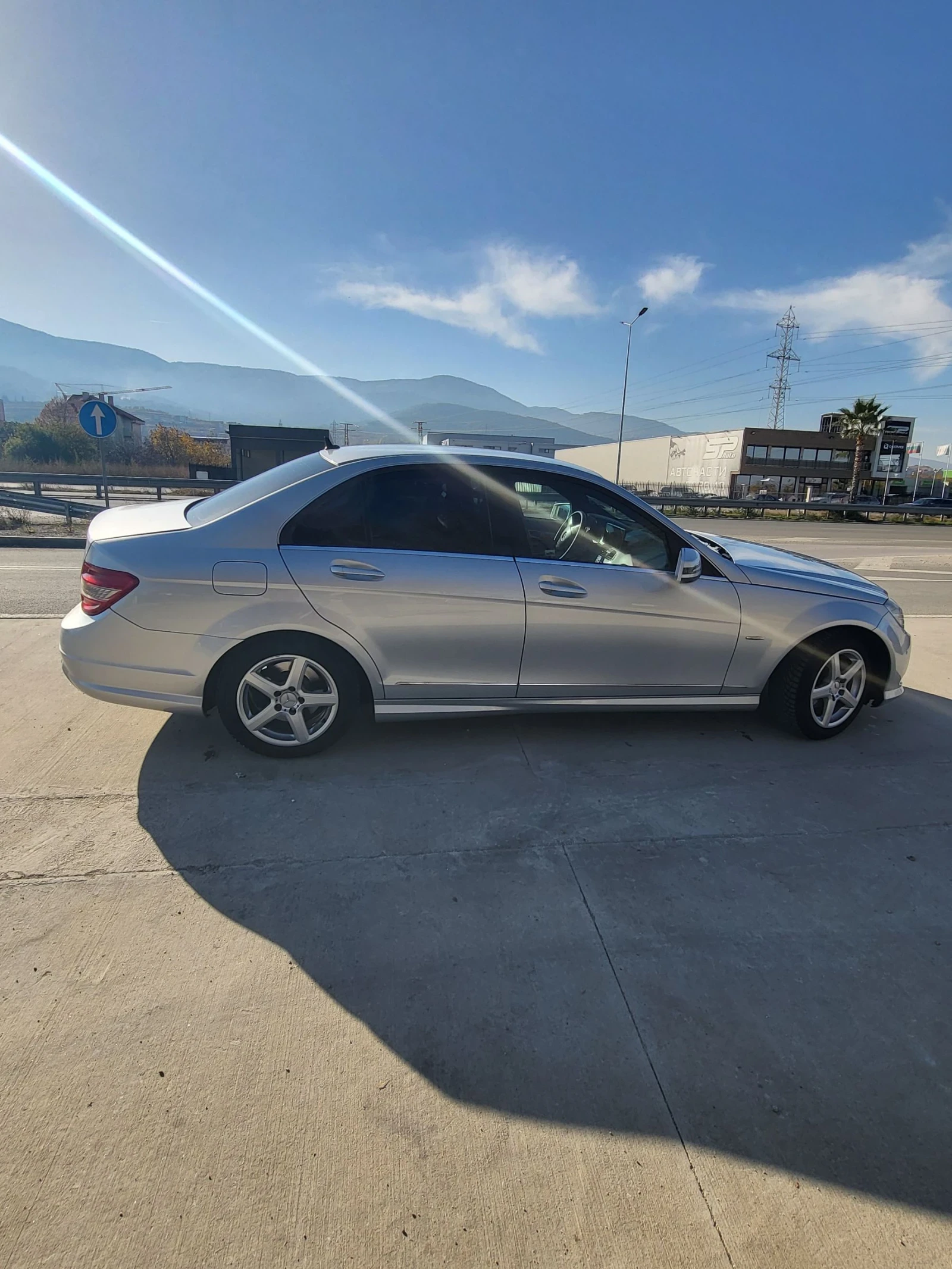 Mercedes-Benz C 220  - изображение 4