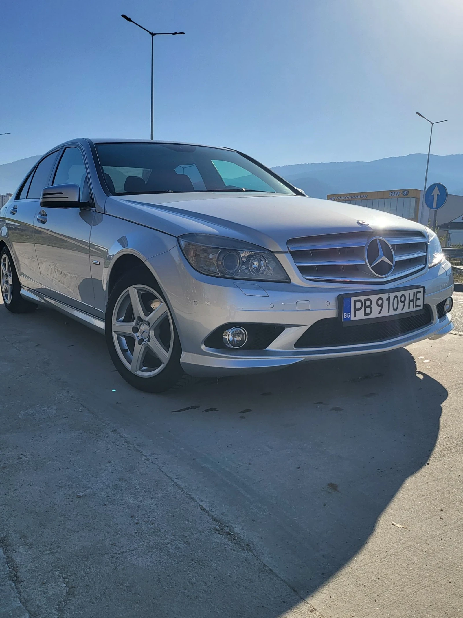 Mercedes-Benz C 220  - изображение 6