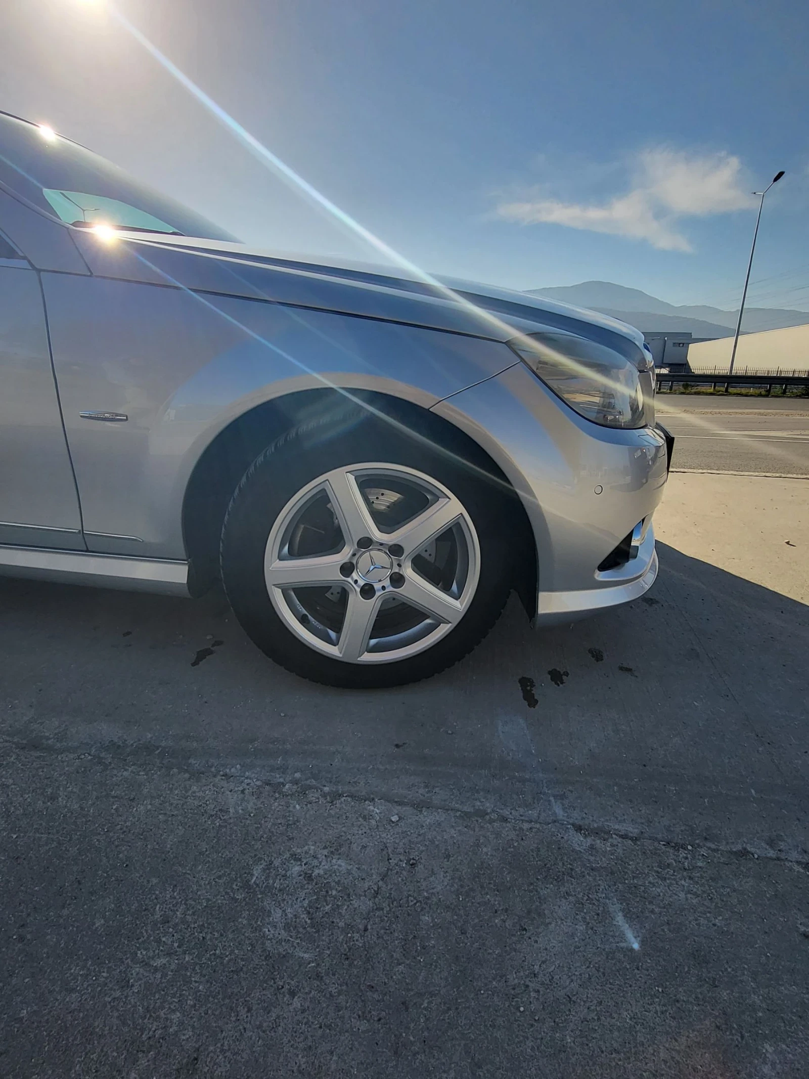 Mercedes-Benz C 220  - изображение 5