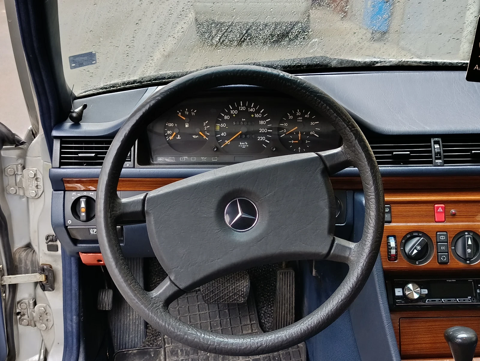 Mercedes-Benz E 300  !!!  !!! | Mobile.bg   11