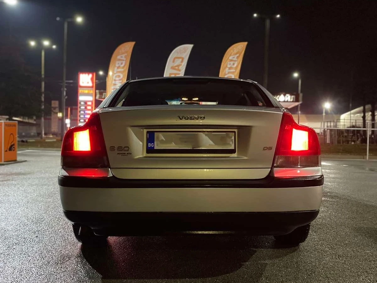 Volvo S60 D5 2.4 - изображение 4