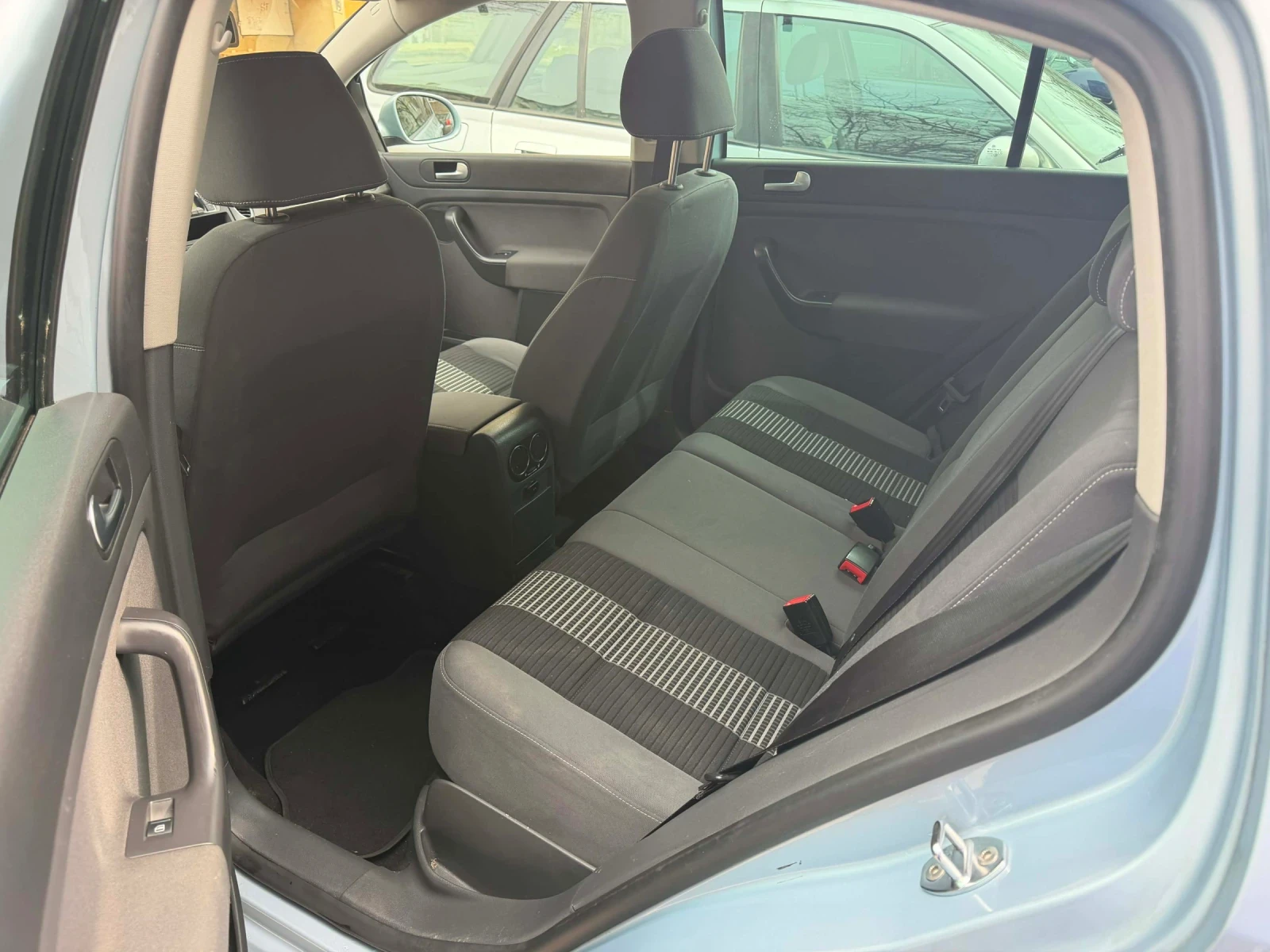 VW Golf Plus, снимка 9 - Автомобили и джипове - 53923775