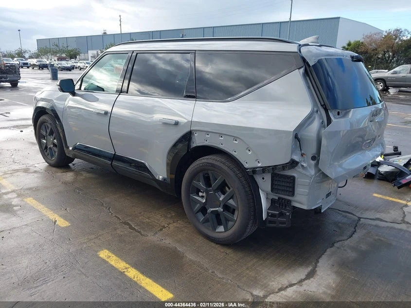 Kia EV9 Land | Mobile.bg � ����������� 8