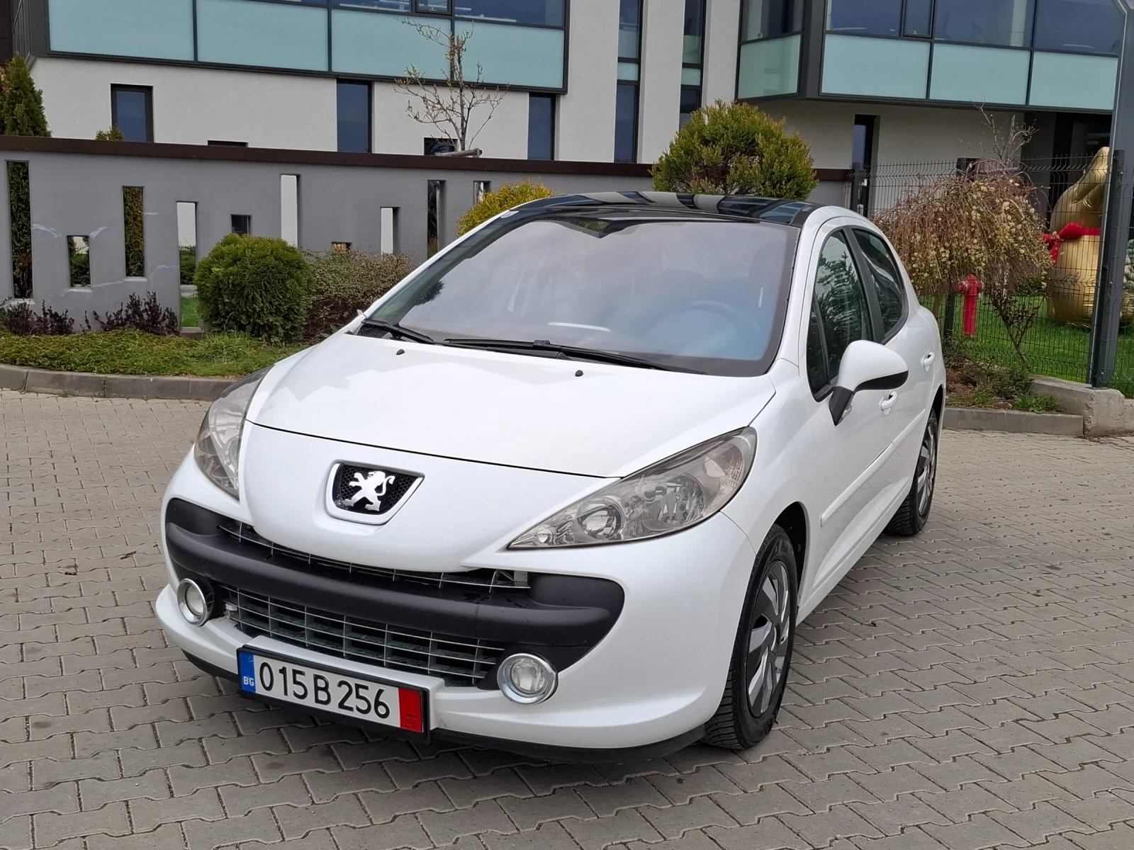 Peugeot 207 1.6HDI* (109кс)* * FACELIFT* PANORAMA* НОВ ВНОС* 