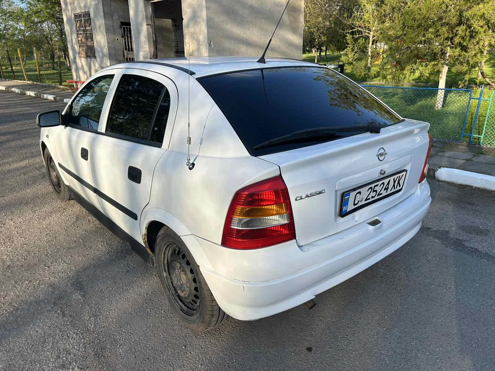 Opel Astra 1.4, снимка 11 - Автомобили и джипове - 54317550